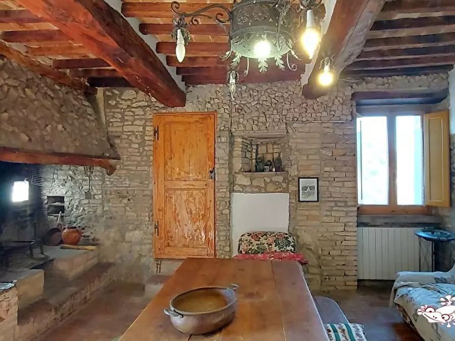 Immagine 8 di Appartamento in vendita  a San Gimignano