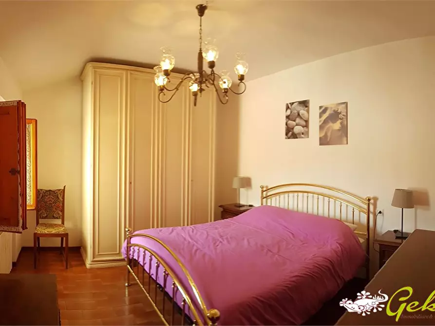 Immagine 9 di Appartamento in vendita  a San Gimignano