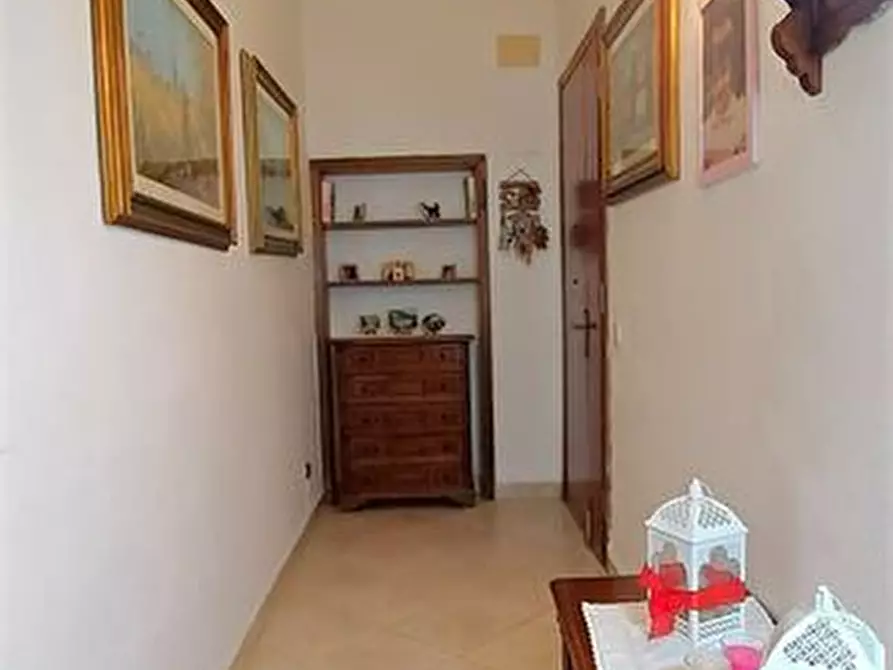 Immagine 6 di Appartamento in vendita  a San Gimignano