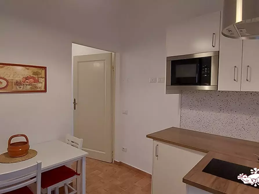 Immagine 2 di Appartamento in vendita  a San Gimignano