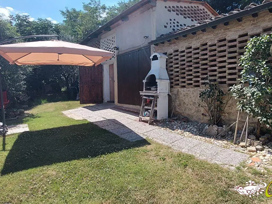 Immagine 2 di Villa in vendita  a San Gimignano