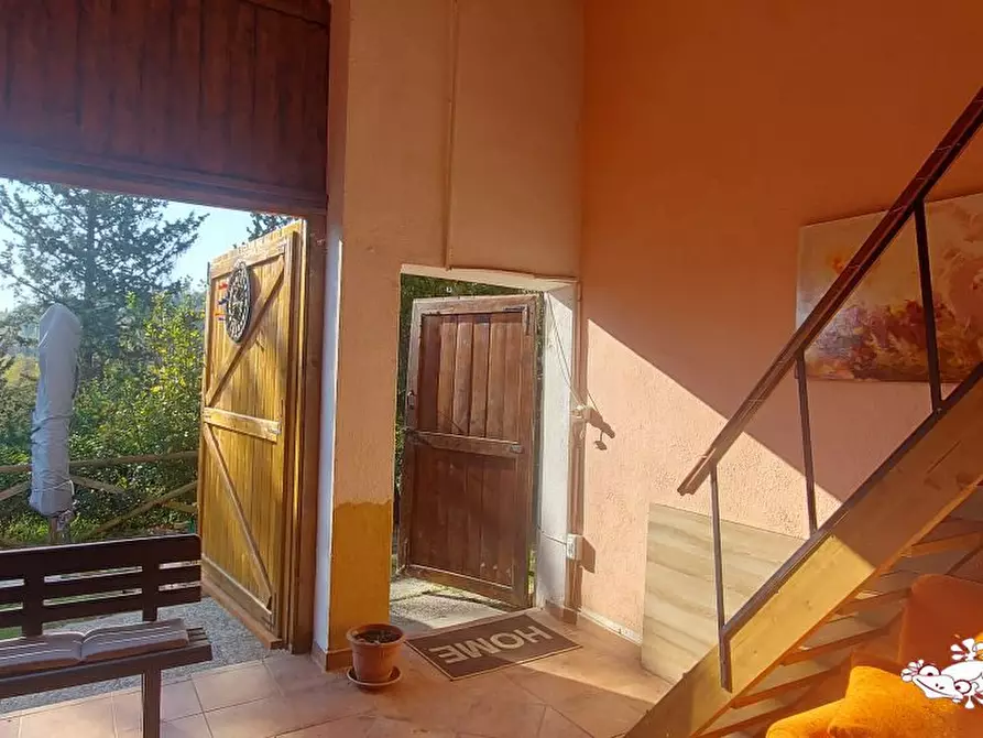 Immagine 1 di Villa in vendita  a San Gimignano