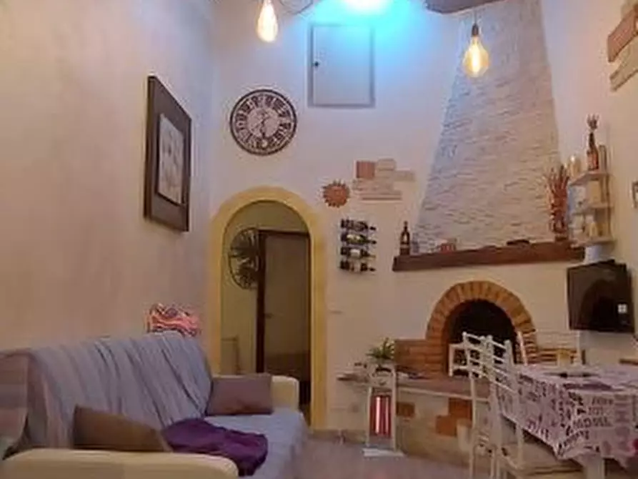 Immagine 6 di Villa in vendita  a San Gimignano
