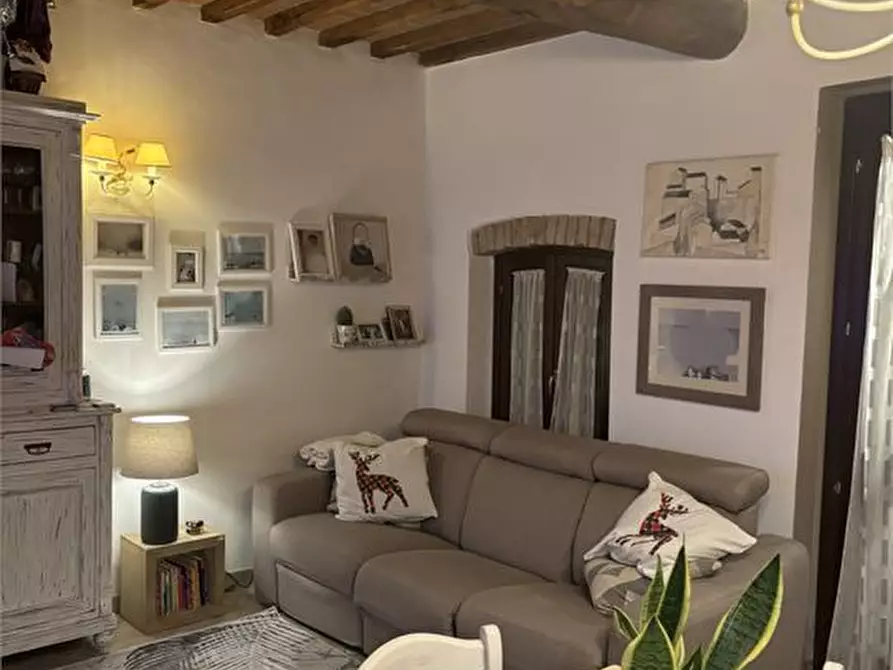 Immagine 8 di Villa in vendita  a San Gimignano