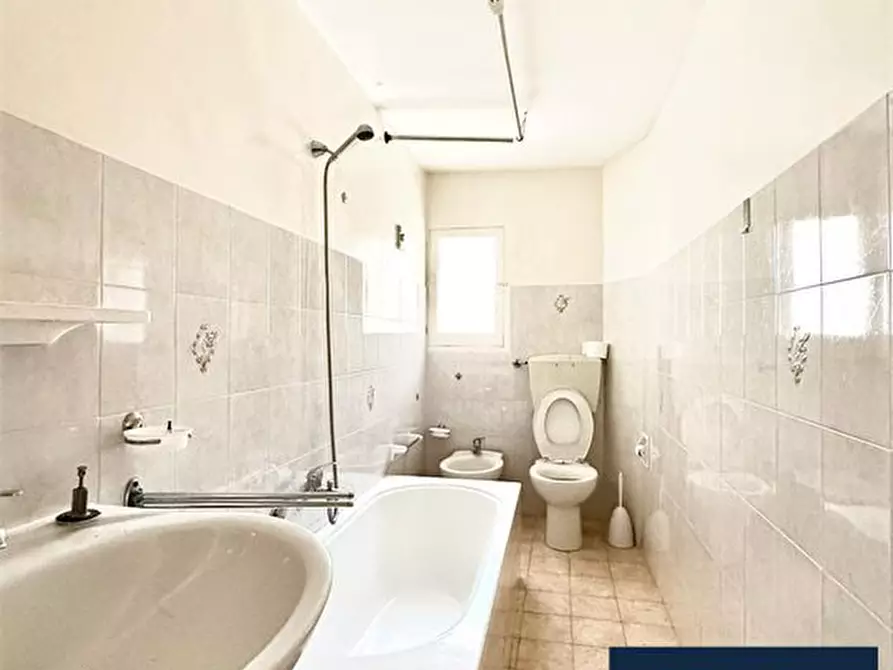 Immagine 8 di Appartamento in affitto  4 a Taranto
