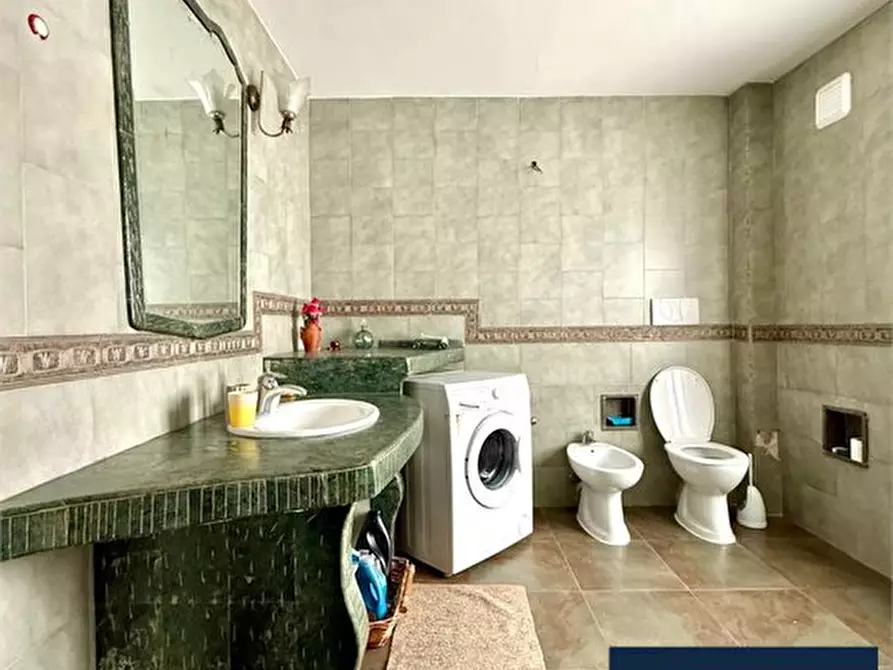 Immagine 7 di Appartamento in vendita  103 a Taranto
