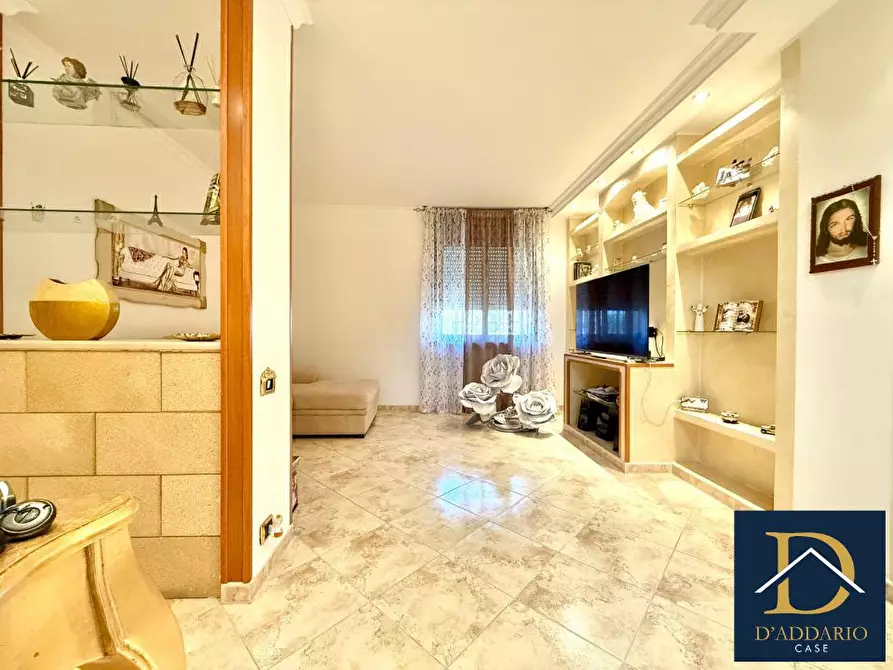Immagine 2 di Appartamento in vendita  5 a Taranto