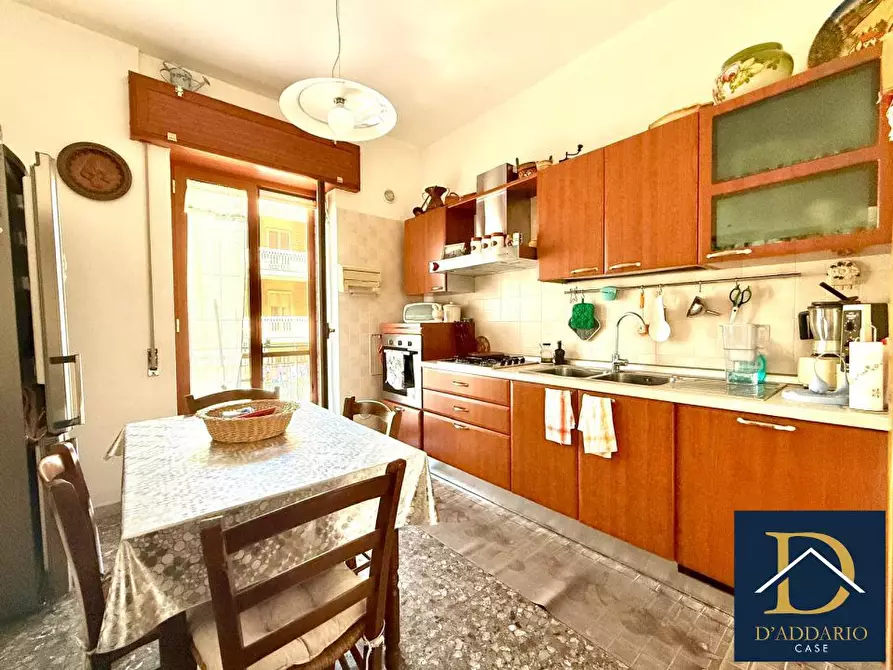Immagine 5 di Appartamento in vendita  86 a Taranto