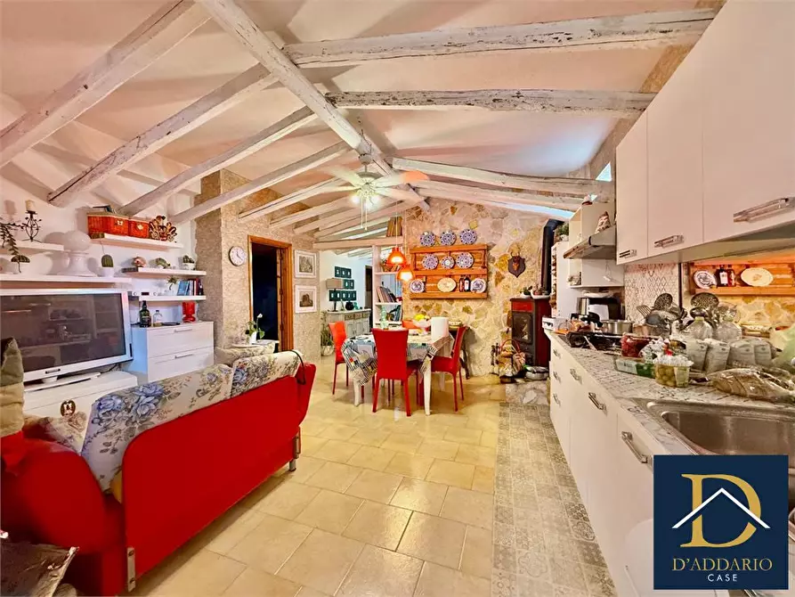 Immagine 5 di Villa in vendita  99 a Pulsano