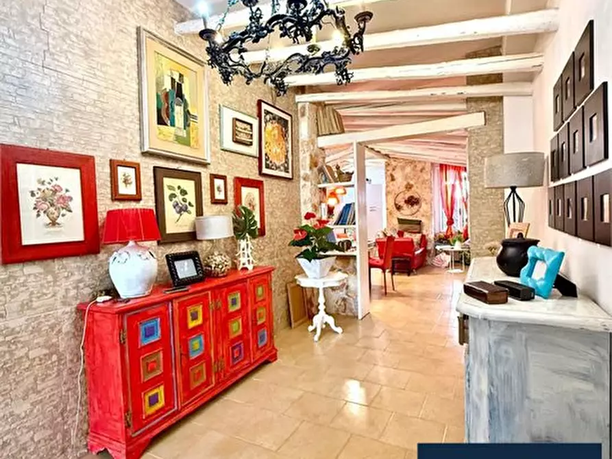 Immagine 3 di Villa in vendita  99 a Pulsano
