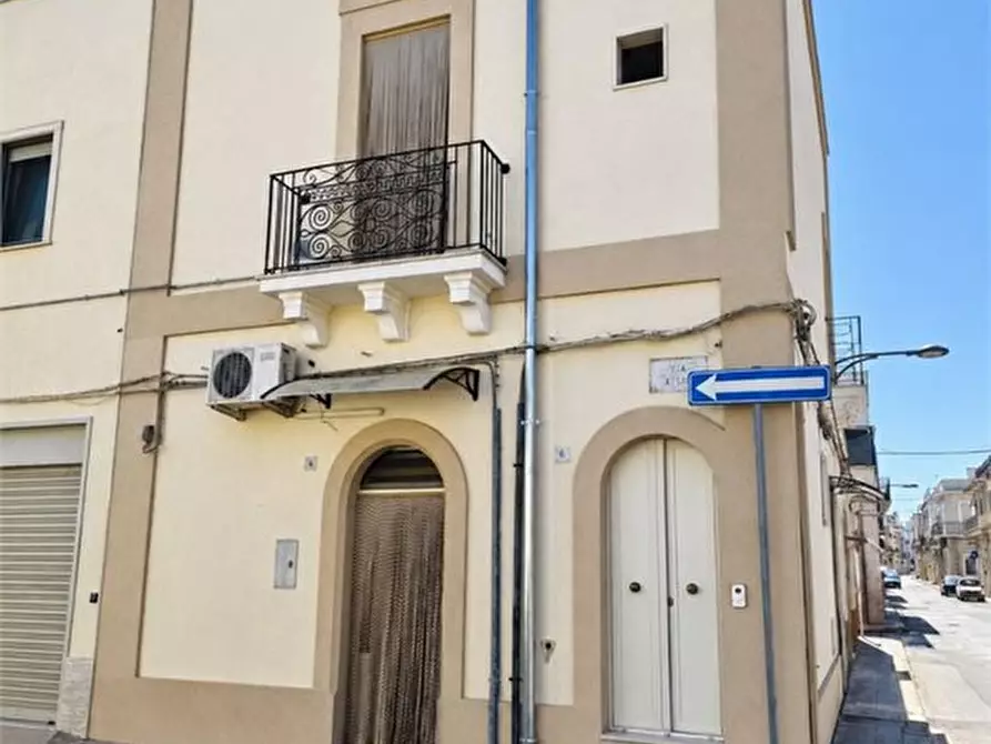 Immagine 1 di Villa in vendita  2 a San Michele Salentino