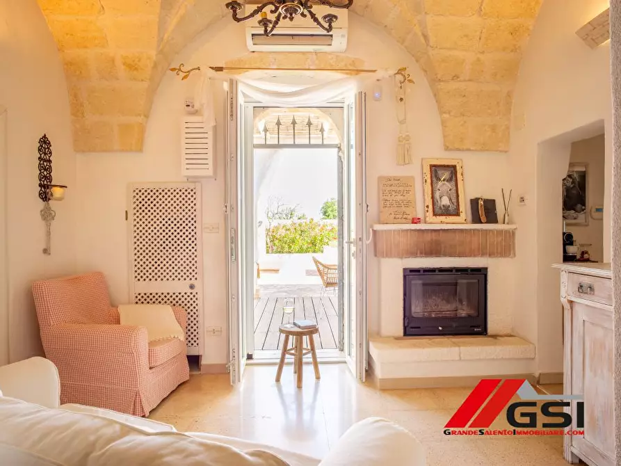 Immagine 3 di Villa in vendita  a Ceglie Messapico