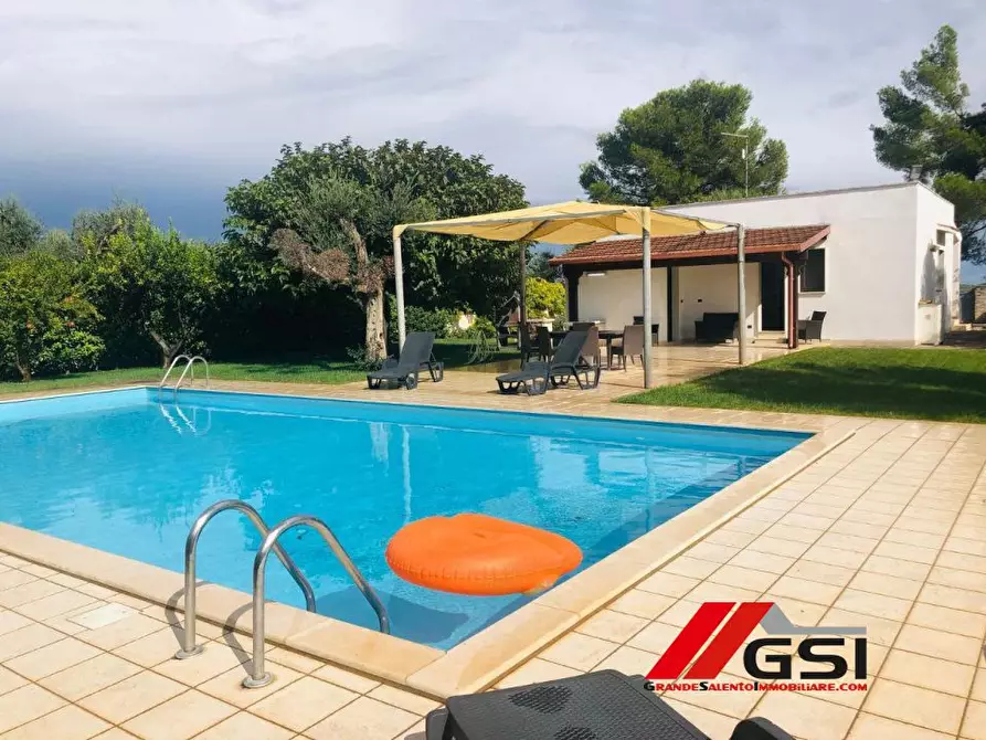 Immagine 1 di Villa in vendita  sn a San Vito Dei Normanni