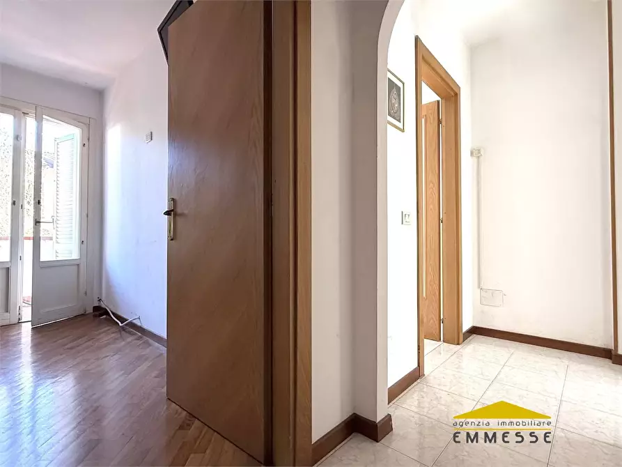 Immagine 10 di Appartamento in vendita  a Massa