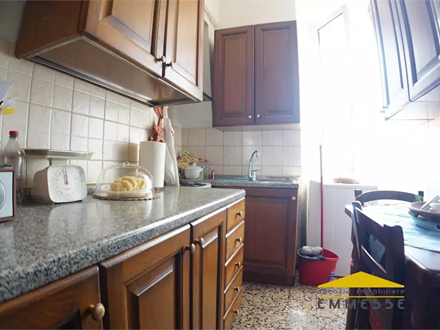 Immagine 5 di Appartamento in vendita  a Carrara