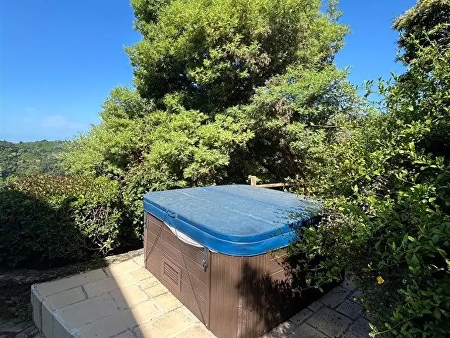 Immagine 7 di Casa indipendente in vendita  a Seravezza