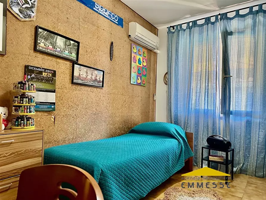 Immagine 10 di Casa indipendente in vendita  a Carrara