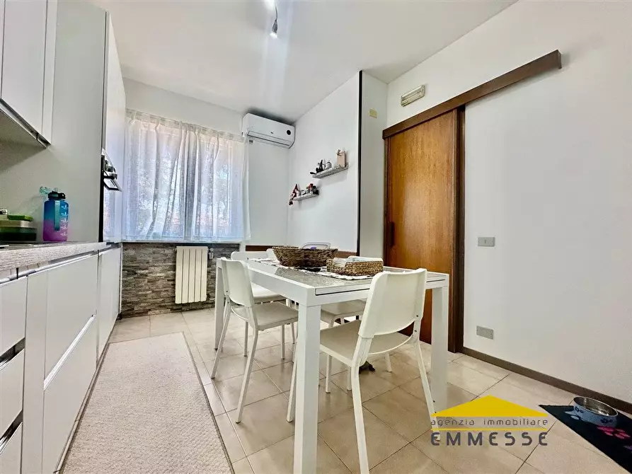 Immagine 7 di Casa indipendente in vendita  a Carrara