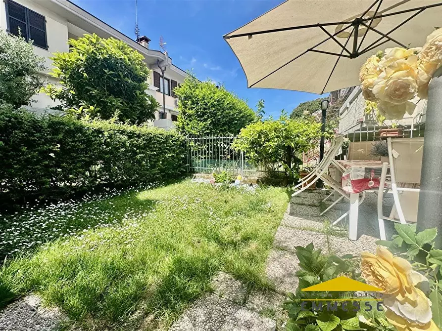 Immagine 2 di Casa indipendente in vendita  a Carrara