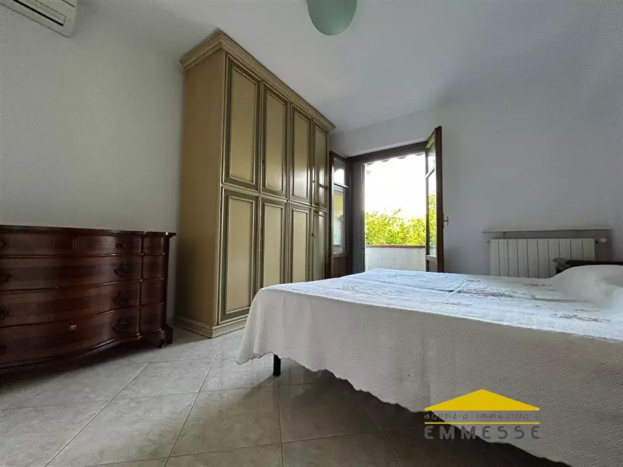 Immagine 10 di Casa indipendente in vendita  a Massa