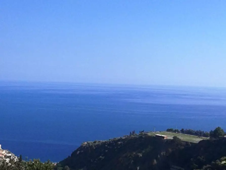 Immagine 1 di Terreno edificabile in vendita  a Messina