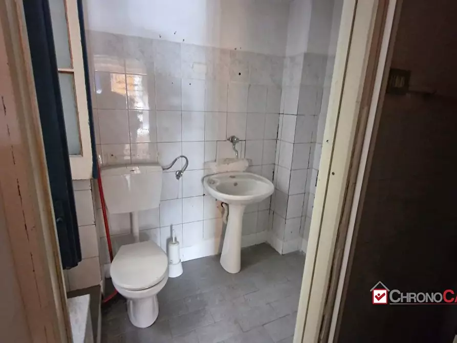 Immagine 6 di Negozio in affitto  a Messina