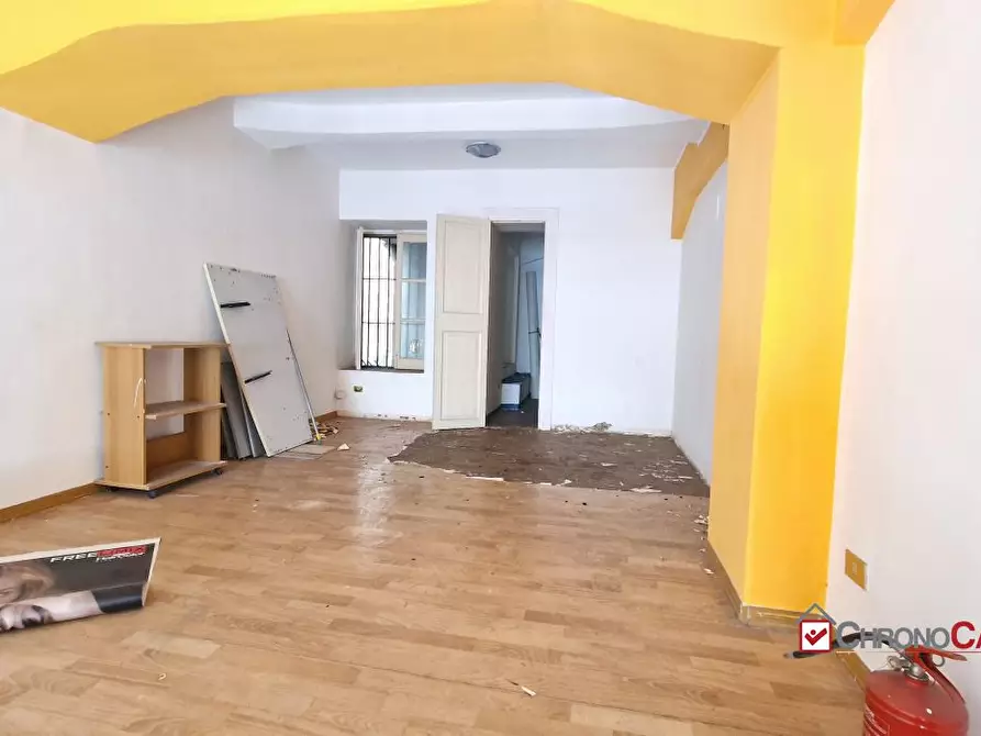 Immagine 3 di Negozio in affitto  a Messina