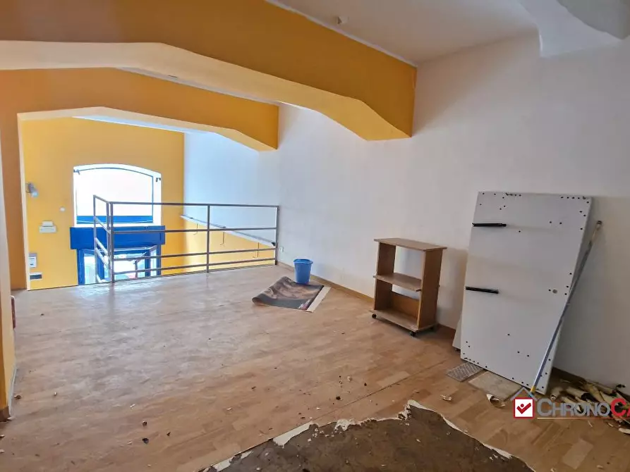 Immagine 9 di Negozio in affitto  a Messina