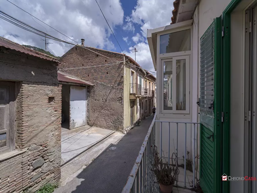 Immagine 10 di Appartamento in vendita  a Messina