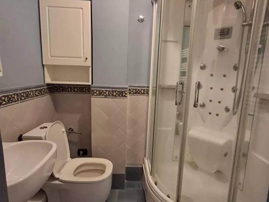 Immagine 5 di Appartamento in affitto  100 a Messina