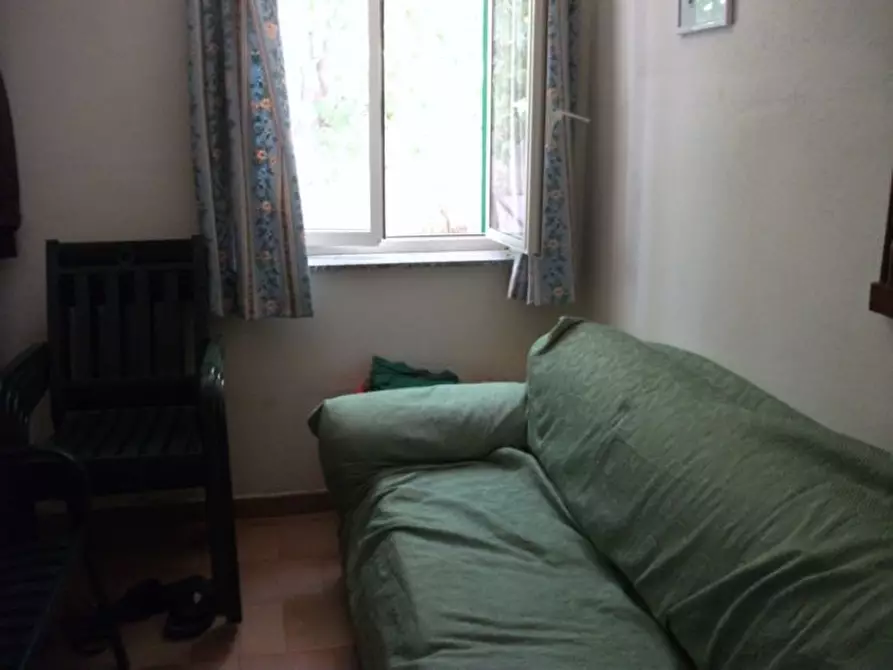 Immagine 10 di Villa in vendita  a Messina