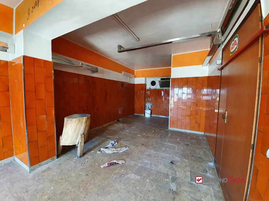 Immagine 3 di Negozio in vendita  a Messina