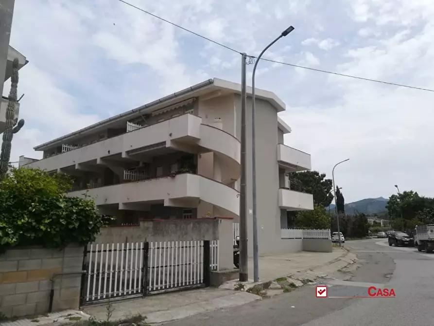 Immagine 1 di Appartamento in affitto  a Basicò