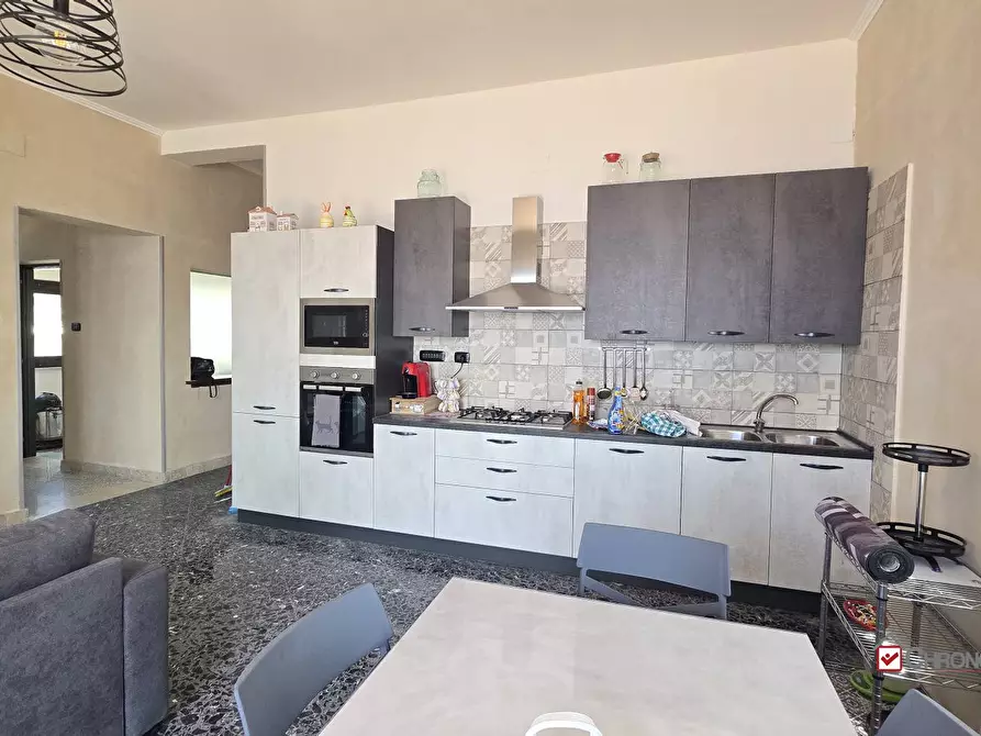 Immagine 5 di Appartamento in affitto  a Messina