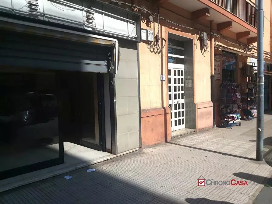 Immagine 2 di Negozio in affitto  a Messina
