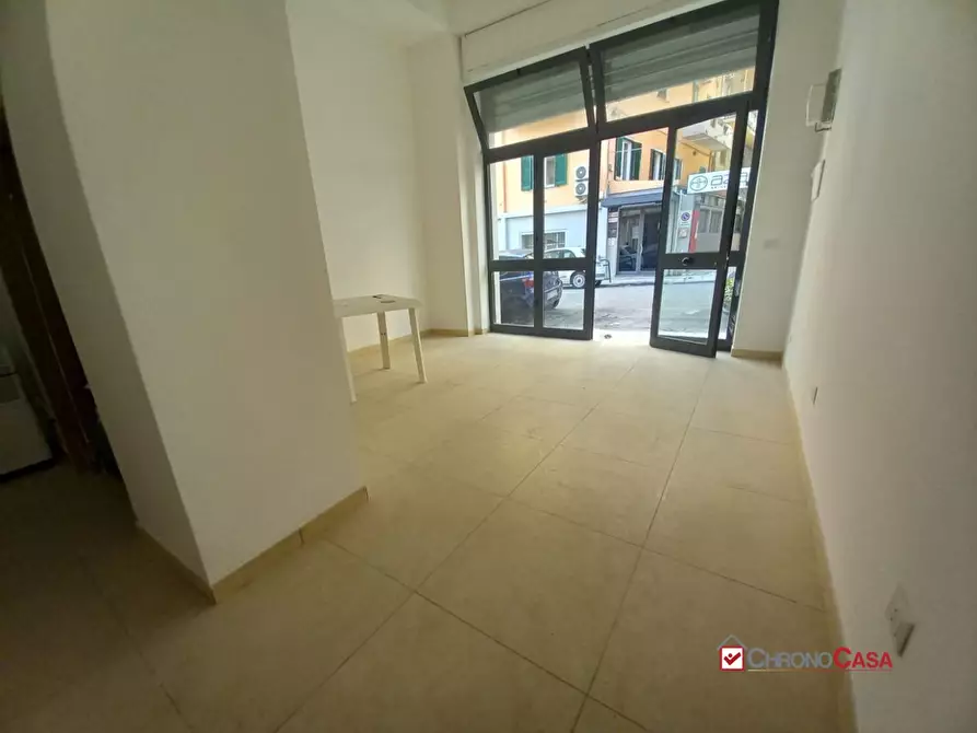 Immagine 1 di Negozio in affitto  10 a Messina