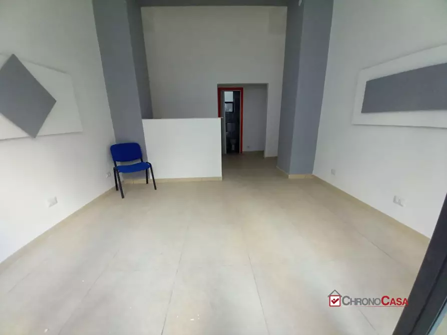 Immagine 2 di Negozio in affitto  10 a Messina