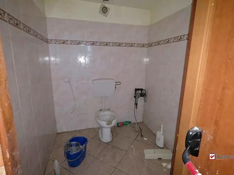Immagine 4 di Negozio in affitto  a Messina