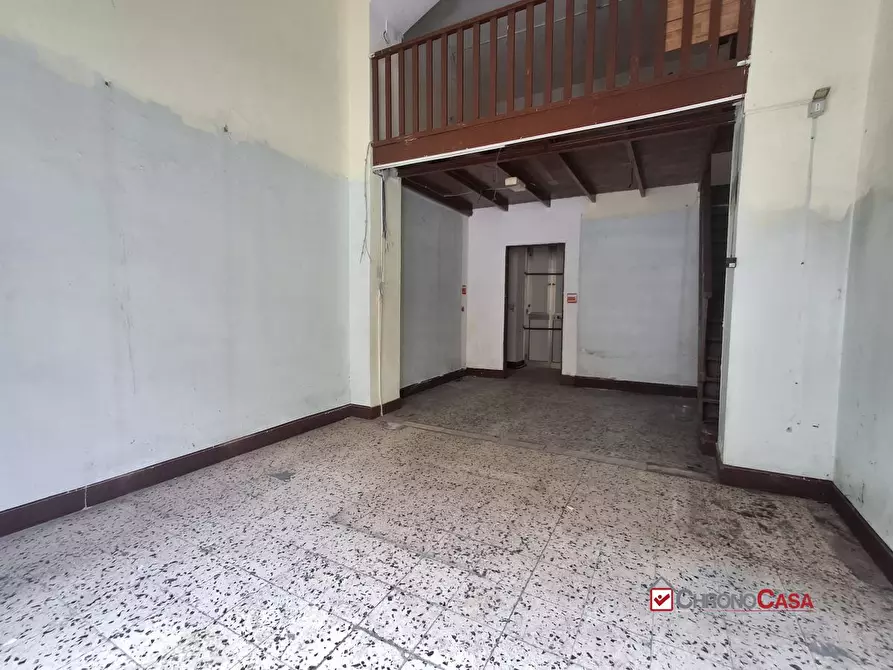 Immagine 3 di Magazzino in affitto  a Messina