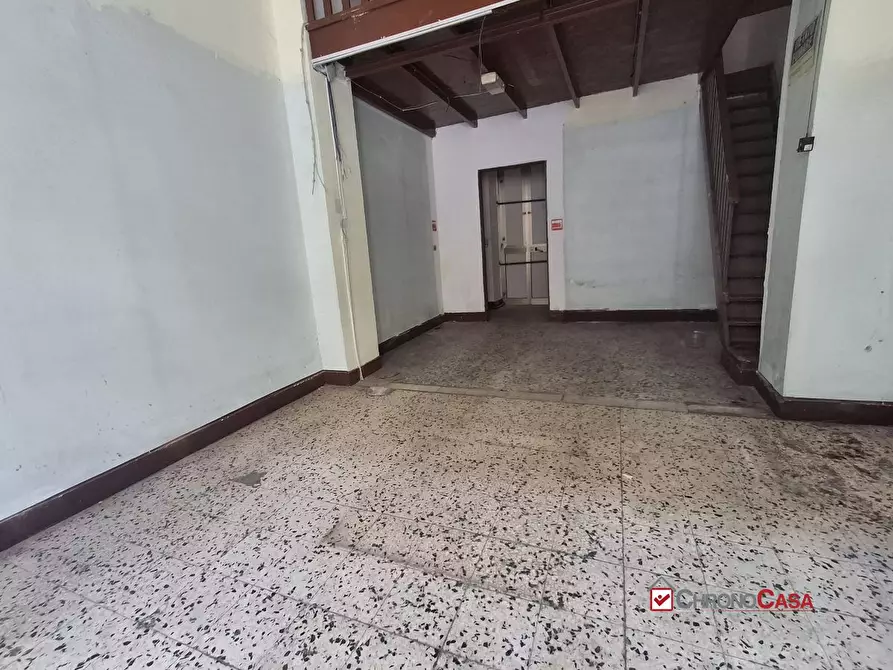 Immagine 2 di Magazzino in affitto  a Messina