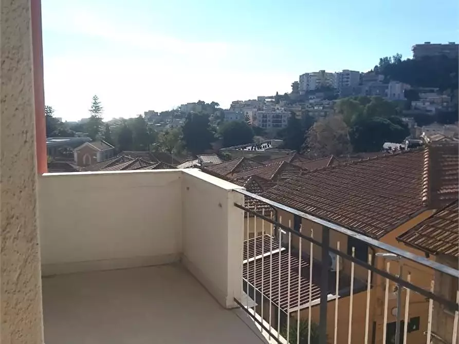 Immagine 1 di Appartamento in vendita  12 a Messina