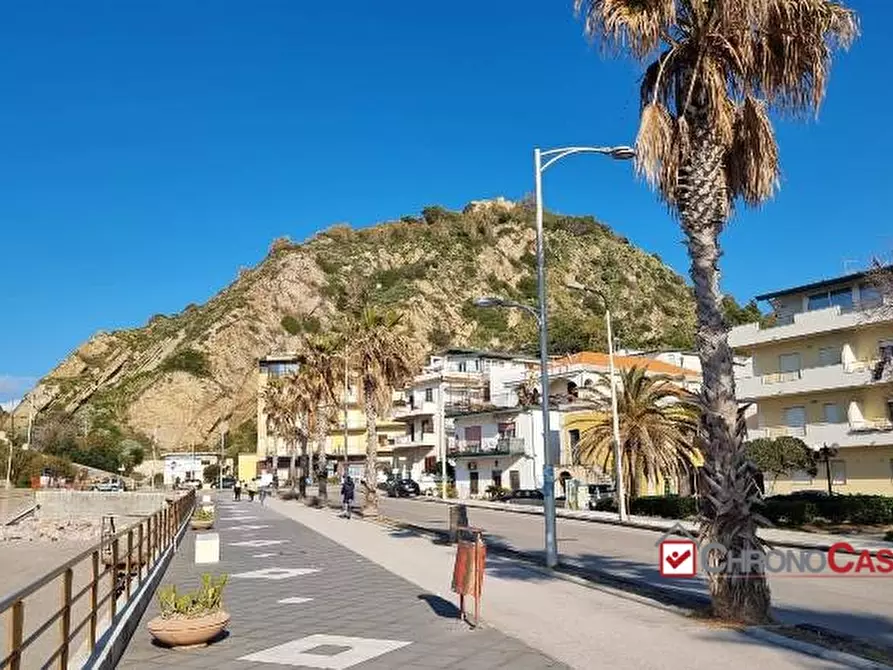 Immagine 1 di Appartamento in vendita  a Capo D'orlando