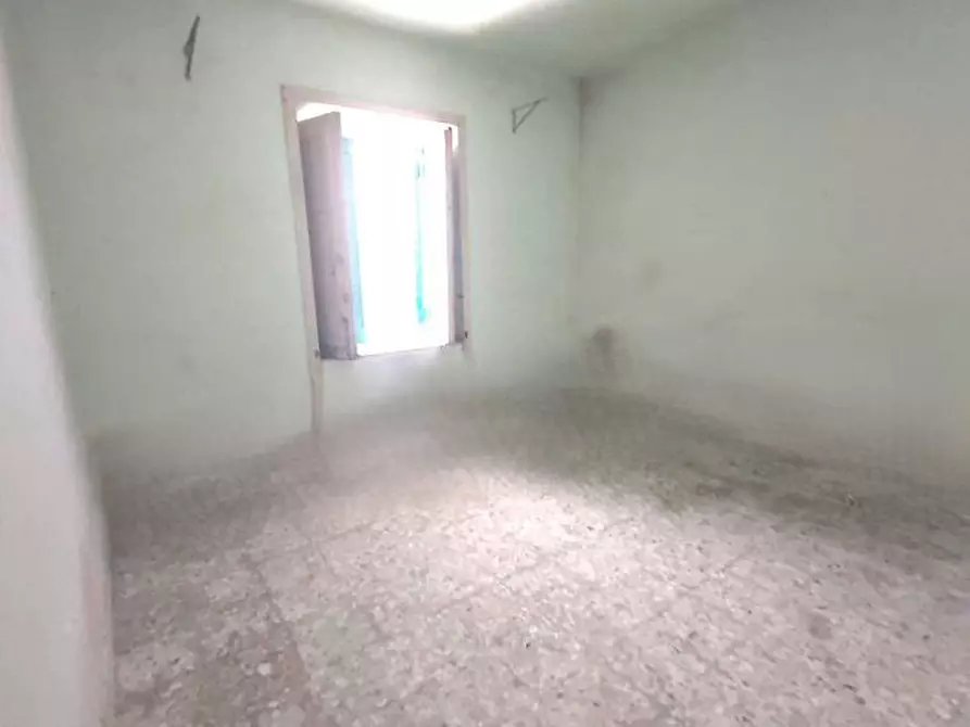 Immagine 5 di Appartamento in vendita  a Messina