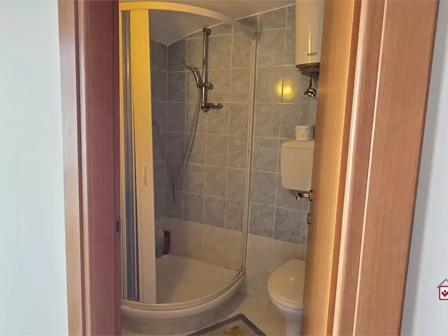 Immagine 5 di Appartamento in vendita  58 a Ali' Terme