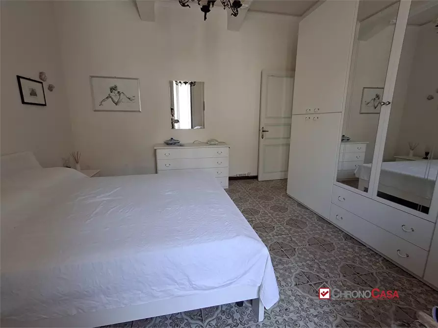 Immagine 10 di Appartamento in vendita  a Messina