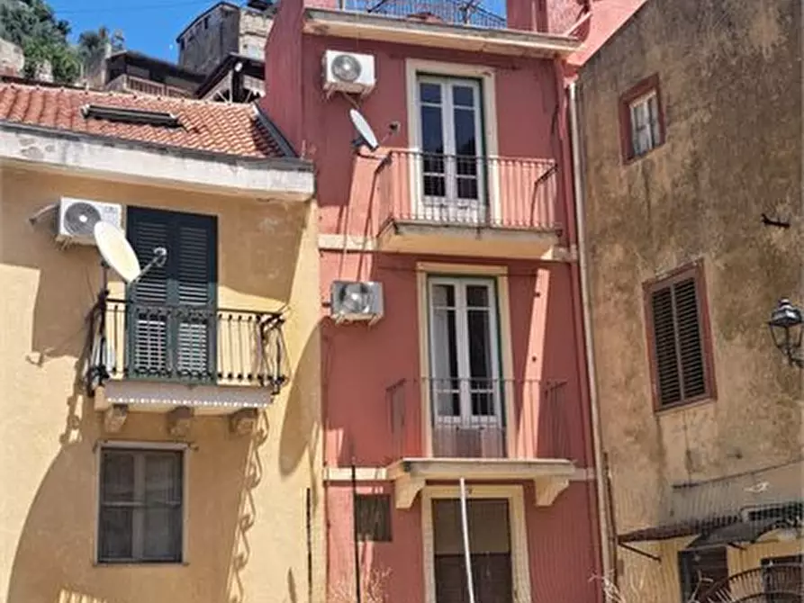 Immagine 1 di Appartamento in vendita  a Messina