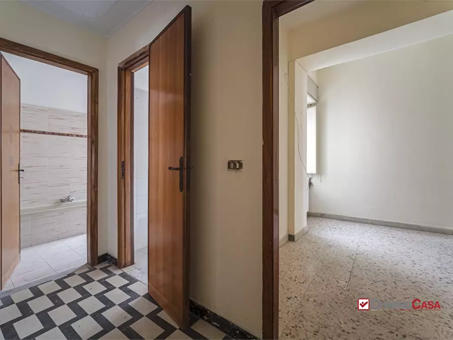 Immagine 10 di Appartamento in vendita  a Messina