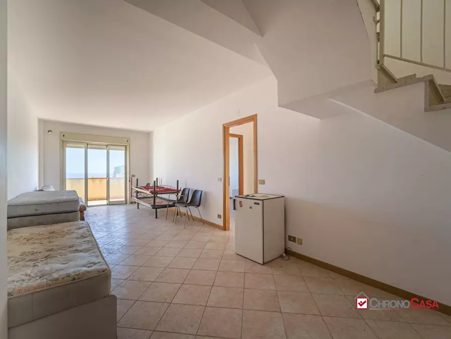 Immagine 5 di Appartamento in vendita  a Messina