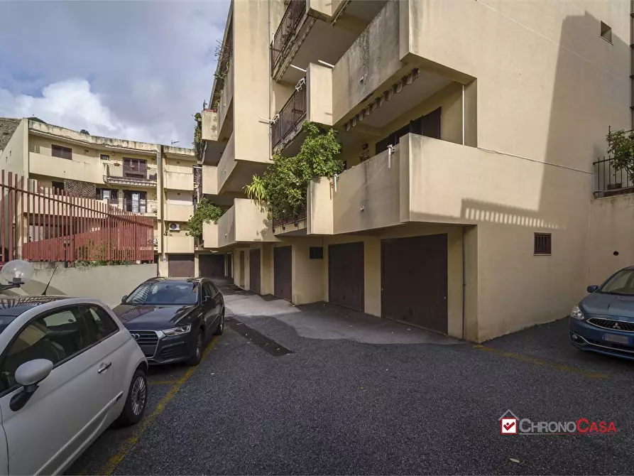 Immagine 1 di Appartamento in vendita  580 a Messina