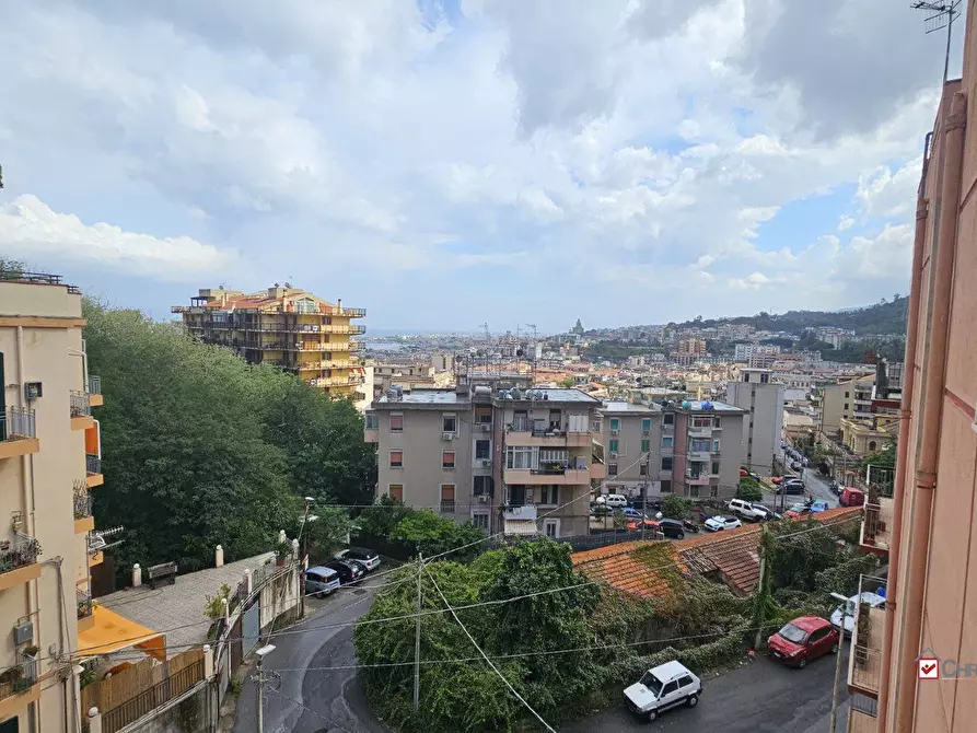 Immagine 1 di Appartamento in vendita  a Messina